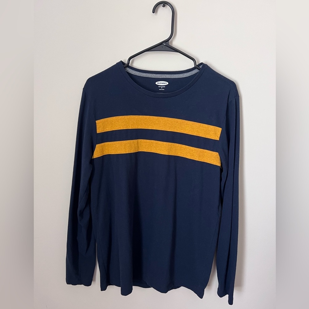old navy medium striped long sleeve shirt